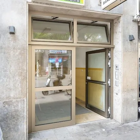 Apartman Living In Center