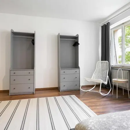 Living In Center Apartman